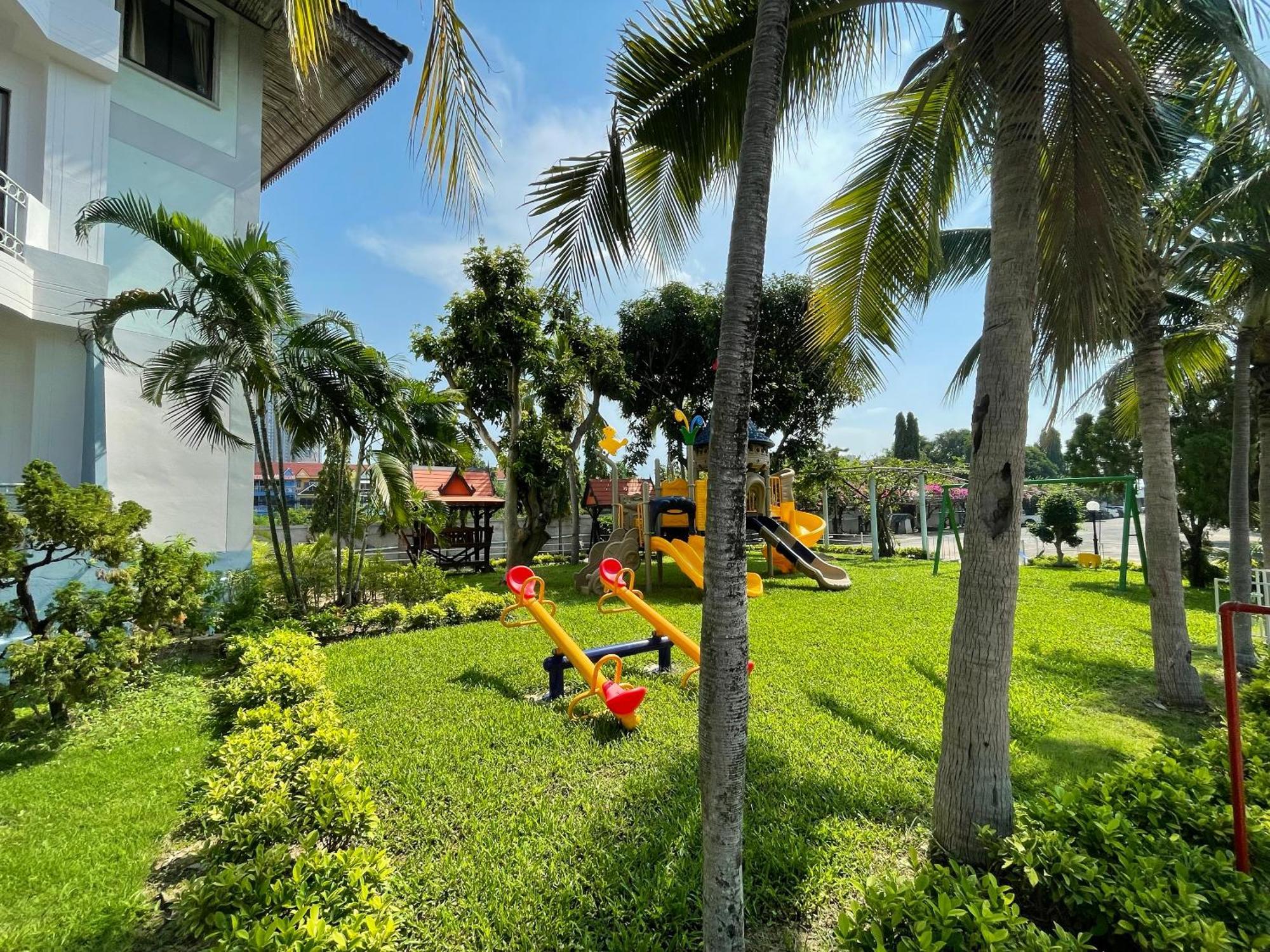 Silversand Villa Hotel Jomtien Beach Exterior foto